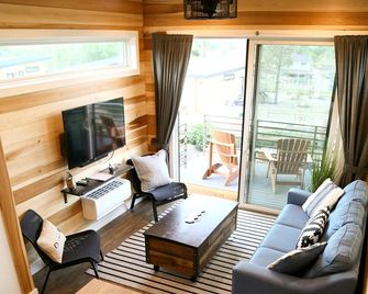 Escalante Escapes Desert Willow Tiny Cabin Rental - Escalante - Salon