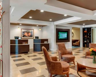 Courtyard by Marriott Portsmouth - פורטסמאות' - לובי