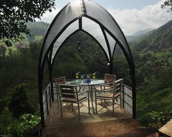 The Tea Cottage Resort & Spa - Nawalapitiya - Patio