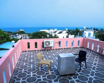 The French Villa - Pondicherry - Balcón