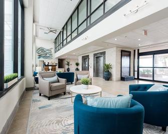 Shell Island Resort - All Oceanfront Suites - Wrightsville Beach - Lobby