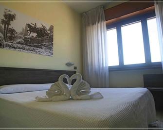 Hotel I Cugini - Castelfidardo - Bedroom