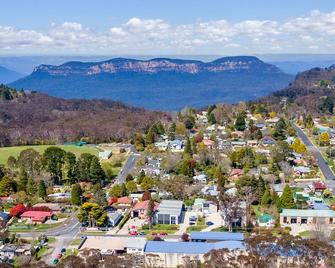 Sunflower Cottage - Katoomba - Dış görünüm