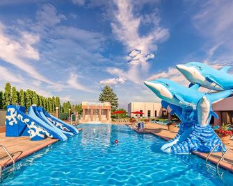 Grand Marquis Waterpark Hotel & Suites - Wisconsin Dells - Pool