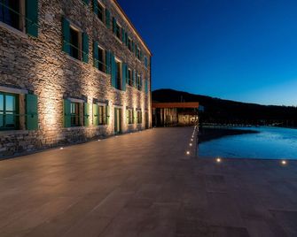 Roxanich Winery And Design Hotel - Motovun - Pool
