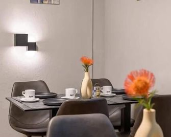 Hotel Margit - Munich - Dining room