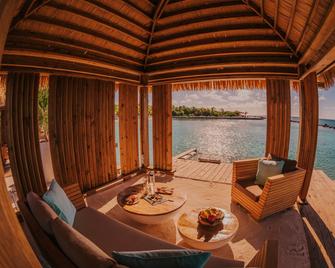 Renaissance Wind Creek Aruba Resort - Oranjestad - Bedroom