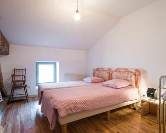 Gite le Pot de Vin - Fleurie - Bedroom