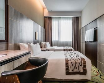 Ano Hotel - Miri - Schlafzimmer