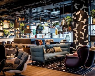 Motel One Karlsruhe - Karlsruhe - Lounge