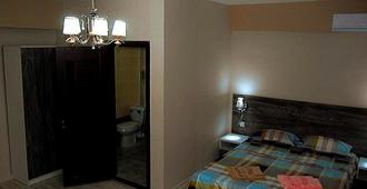 Sakho Hotel - Hostel - Dushanbe - Bedroom