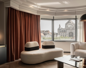 Hyllit Hotel - Antwerpen - Wohnzimmer