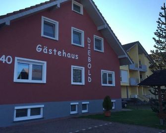 Gästehaus Alwin Diebold - 5 Gehminuten zum Europapark - Rust - Gebouw