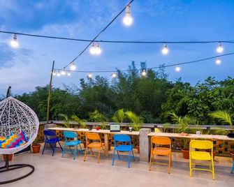 Gostops Pondicherry Near Auroville - Auroville - Patio