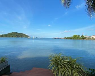 Phuket Boat Quay - Wichit