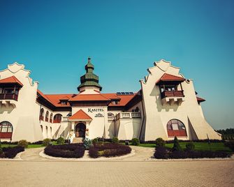 Hotel Kasztel - Rzezawa