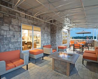 Holiday Inn Express & Suites Hot Springs by IHG - הוט ספרינגס - לובי