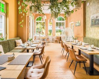 Parkhotel Jever - Jever - Restaurant