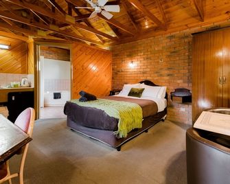 castlemaine colonial motel - Castlemaine - Спальня