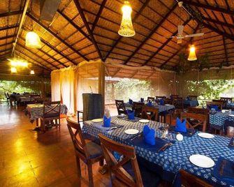 Lakeshore Inn - Thekkady - Restaurant