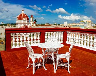 Hotel Palacio Barón Balbín - Cienfuegos - Balcón