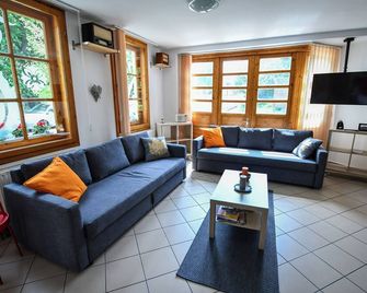 Borálom Stúdió Apartman Tokaj - Tokaj - Living room