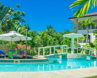 Alona Northland Resort - Panglao - Piscina