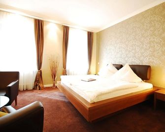 Hotel Binz - Bernkastel-Kues - Schlafzimmer