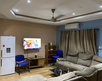 Brand New 3-Bed House in Oyibi Accra Ghana - Aburi - Living room