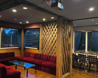 Ember Lodge - Hakuba - Hakuba - Lounge