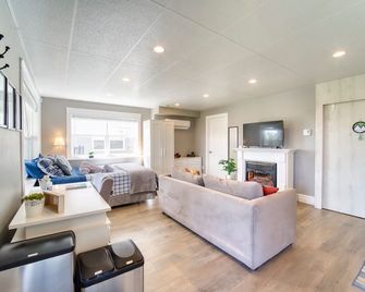 Cozy Studio - Queen size bed and sofa bed - Middle Sackville - Living room
