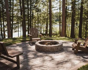 Lake Mohawksin Private Peninsula on Red Cloud Point!! - Tomahawk - Патіо