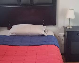 Hotel Con C - Concepción - Schlafzimmer