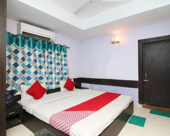 Chakra Nayan Tara By OYO Rooms - Rampurhut - Bedroom
