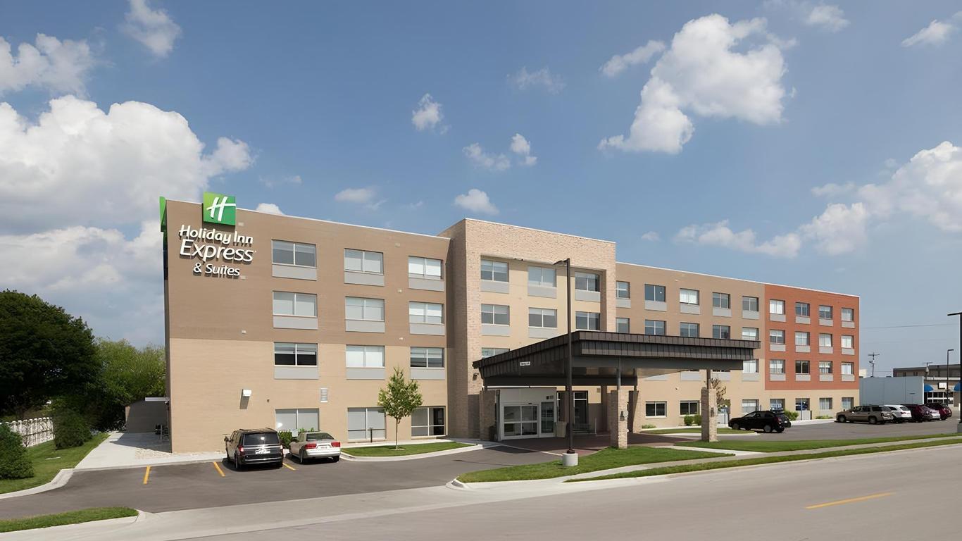 Holiday Inn Express & Suites - Kalamazoo West By IHG