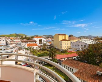 Hotel Ponta Delgada - พอนตา เดลกาดา