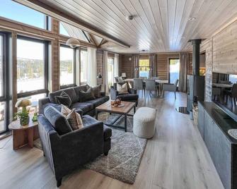 4 Bedroom Stunning Home In Svingvoll - Svingvoll - Sala de estar