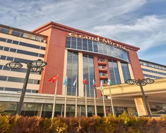 米爾大飯店 - 塔什干 - 建築