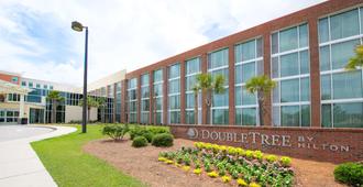 DoubleTree by Hilton Hotel and Suites Charleston Airport - North Charleston