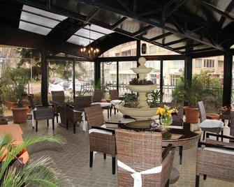 Charlino Plaza - Ruse - Restaurace