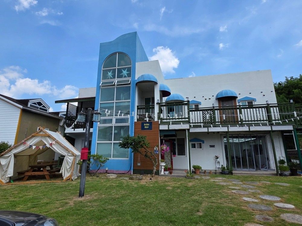 Gyeongju Bellus Rose Pension