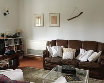 Fantastic house w / pool in quiet and hot Alentejo plain near Évora - Montemor-o-Novo - Sala de estar