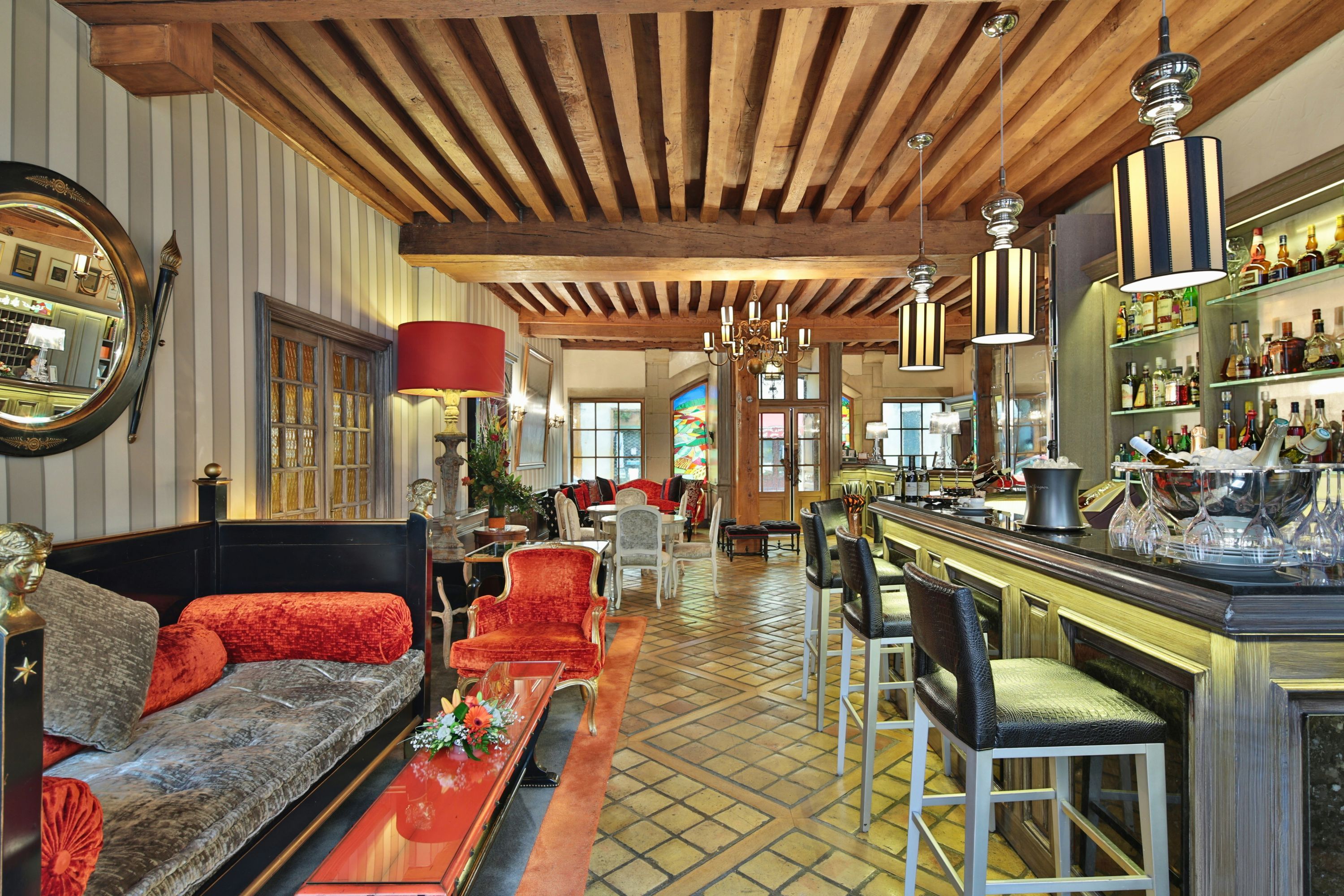 أوتل لو سيب آند سبا - بون - بار