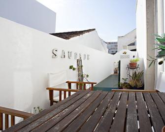 Baixa Terrace Hostel - Faro - Balcón