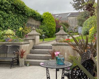 Dolly's Cottage - Newry - Innenhof