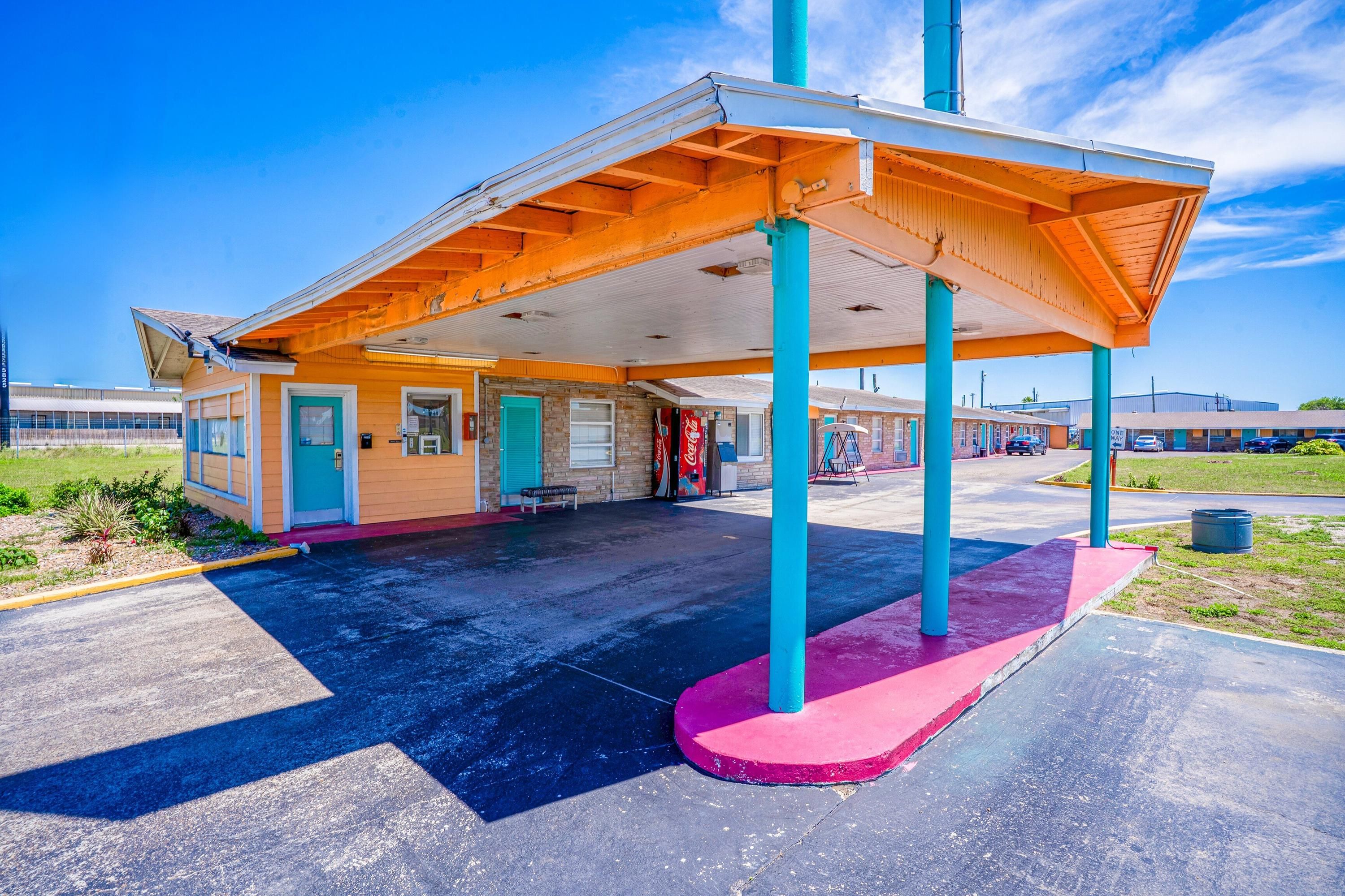 Gulfway Motel By OYO Near Airport I 37 - קורפוס כריסטי - בניין