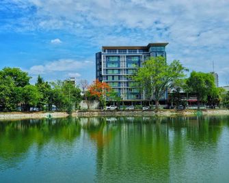 Kamonthara - Nakhon Pathom - Building