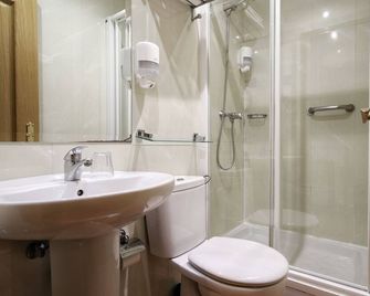 Hostal Las Fuentes - Adults Only - Madrid - Bad