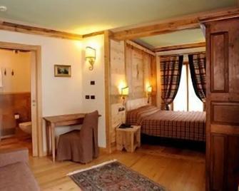Laghetto Alpine Hotel & Restaurant - Brusson - Bedroom
