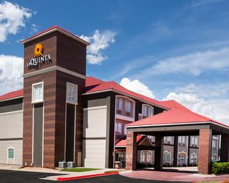 La Quinta Inn & Suites by Wyndham Midland North - Midland - Building